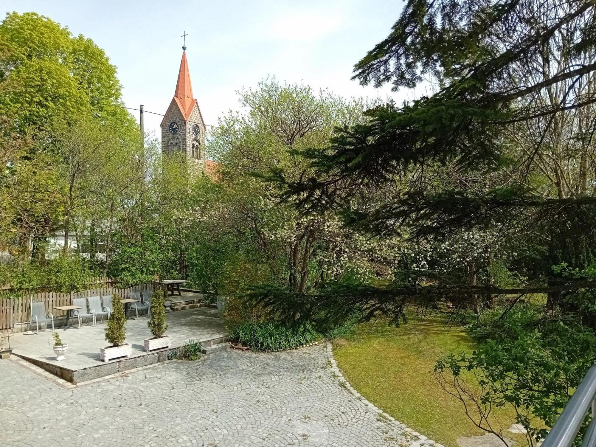 Gasthof-Pension Zum Haugstein - Familie Eder Енгелхартцел Екстериор снимка